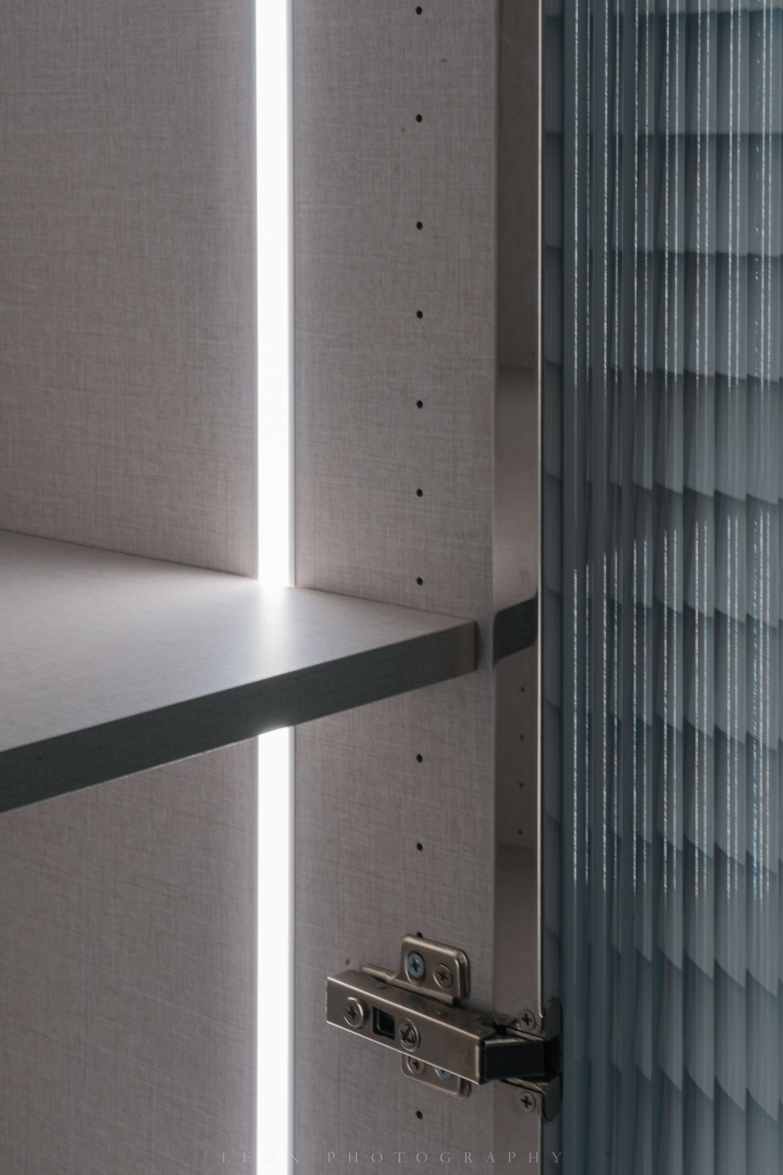 Vertical detail right paired