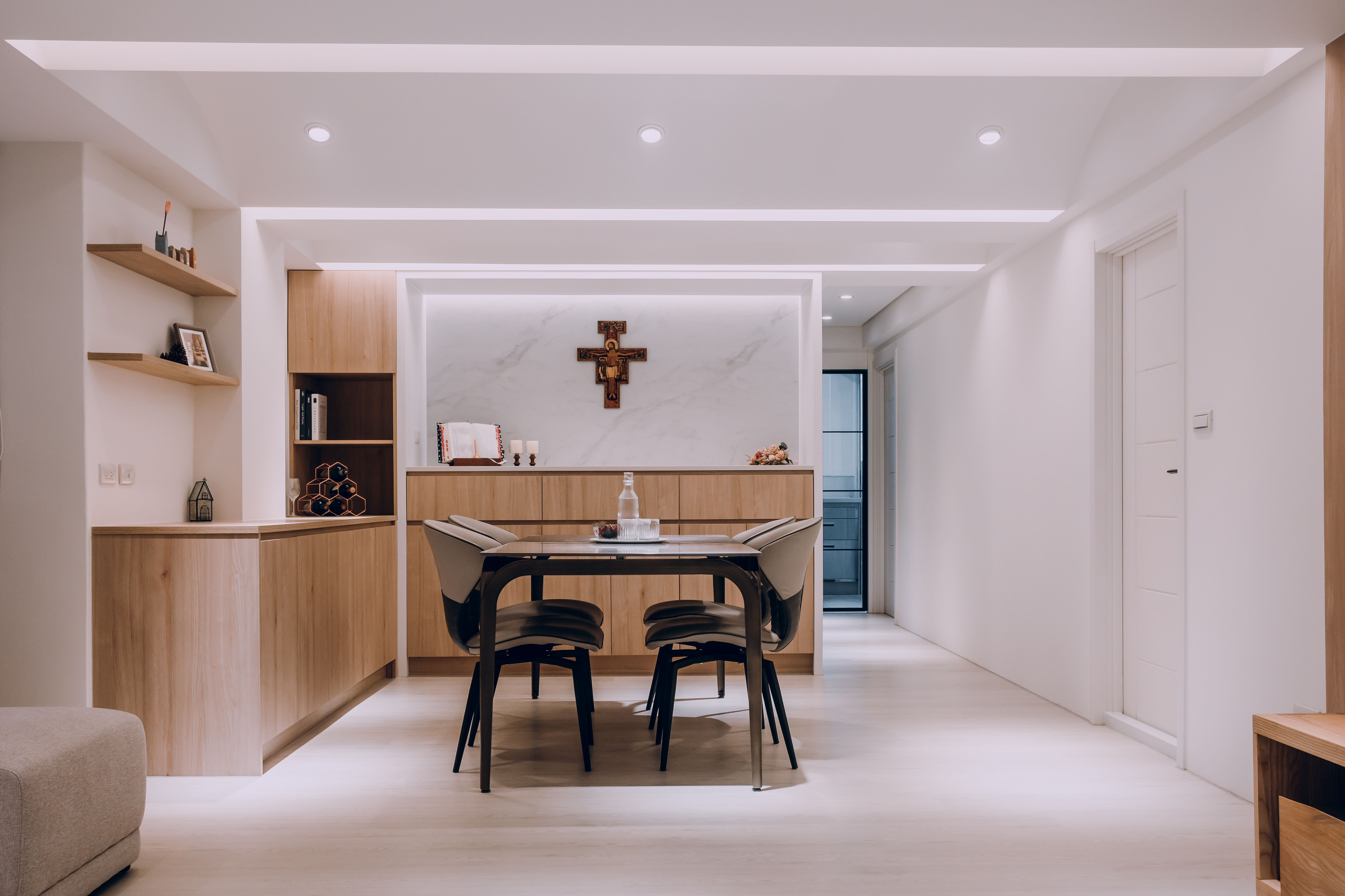 《溫柔木質中的柔序信仰》