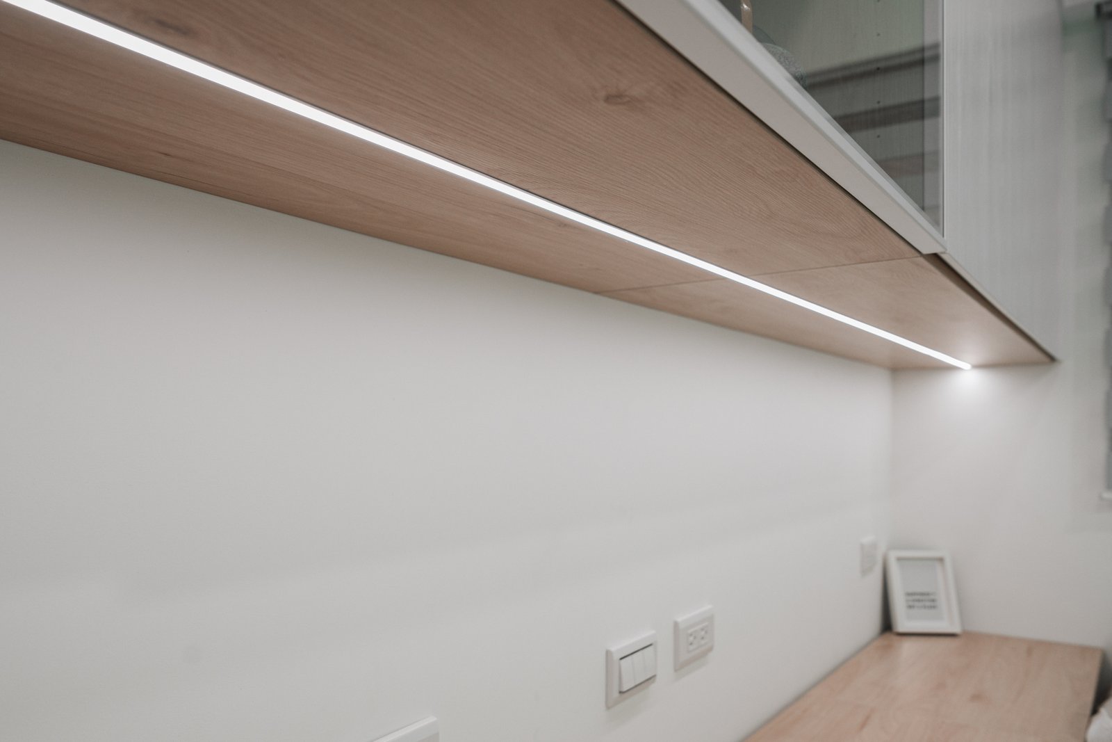 Horizontal wide 2